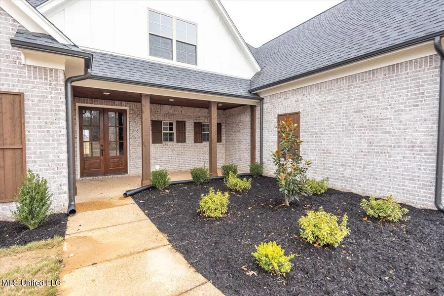 1694 Bakersfield Way, Nesbit, MS 38651 - #2