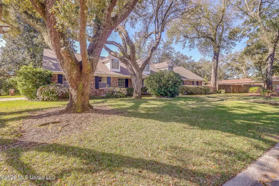 350 Oakridge Circle, Biloxi, MS 39531 - #2