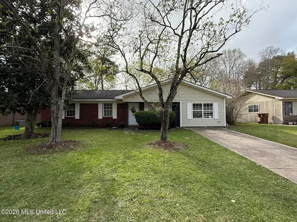 619 Dina Drive, D'Iberville, MS 39540