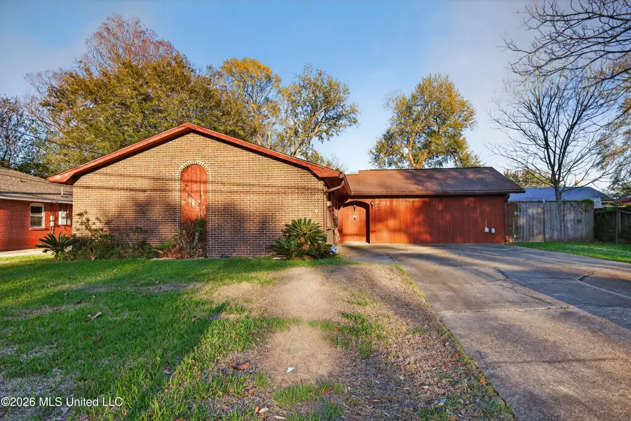 109 Stennis Avenue, Ocean Springs, MS 39564 - #2