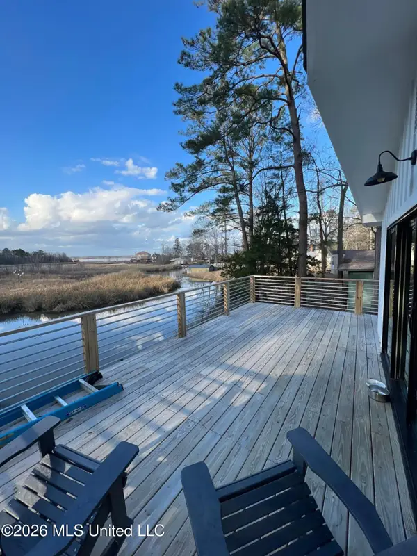 353 Lake Harbor Road, Brandon, MS 39047