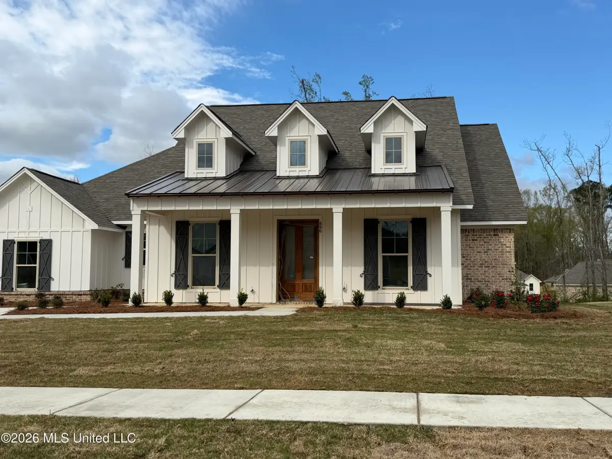 806 Albany Street, Brandon, MS 39042 - #1