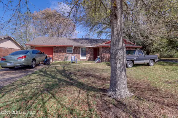 2627 W Angela Circle, Gulfport, MS 39503