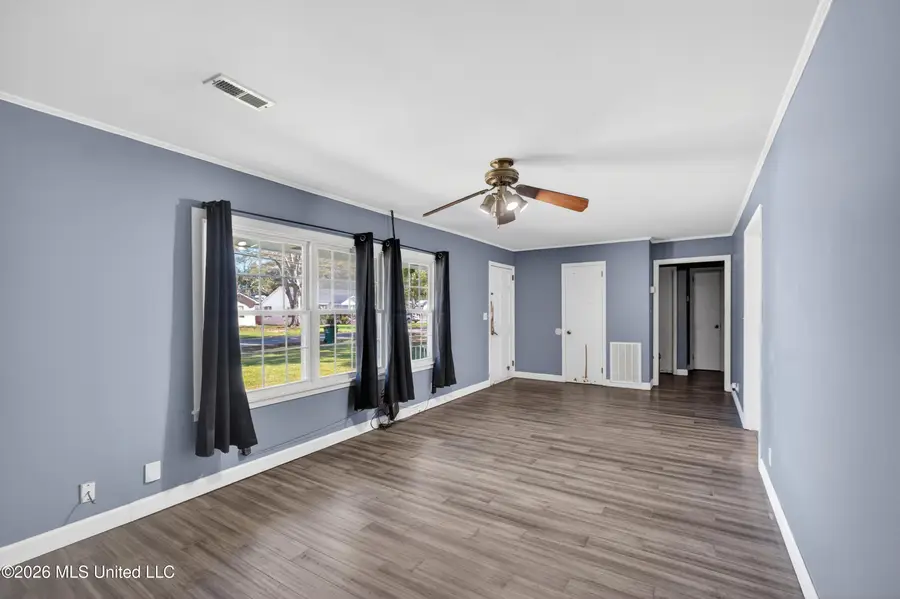 910 E Sycamore Road, Picayune, MS 39466 - #2