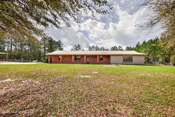 98 Country Heritage Road, Poplarville, MS 39470