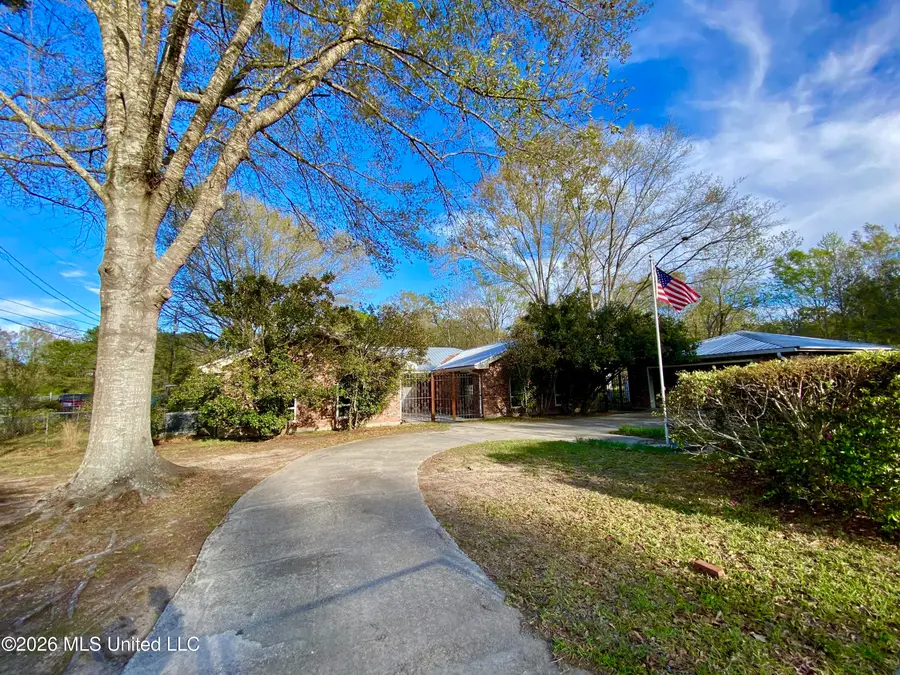 106 Elane Street, Picayune, MS 39466 - #3