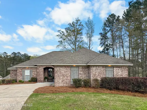 816 Ascham Court, Pearl, MS 39208