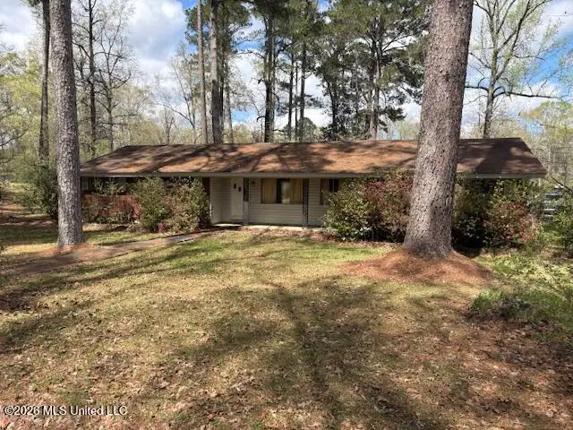 862 E 4th Avenue, Morton, MS 39117 - #1