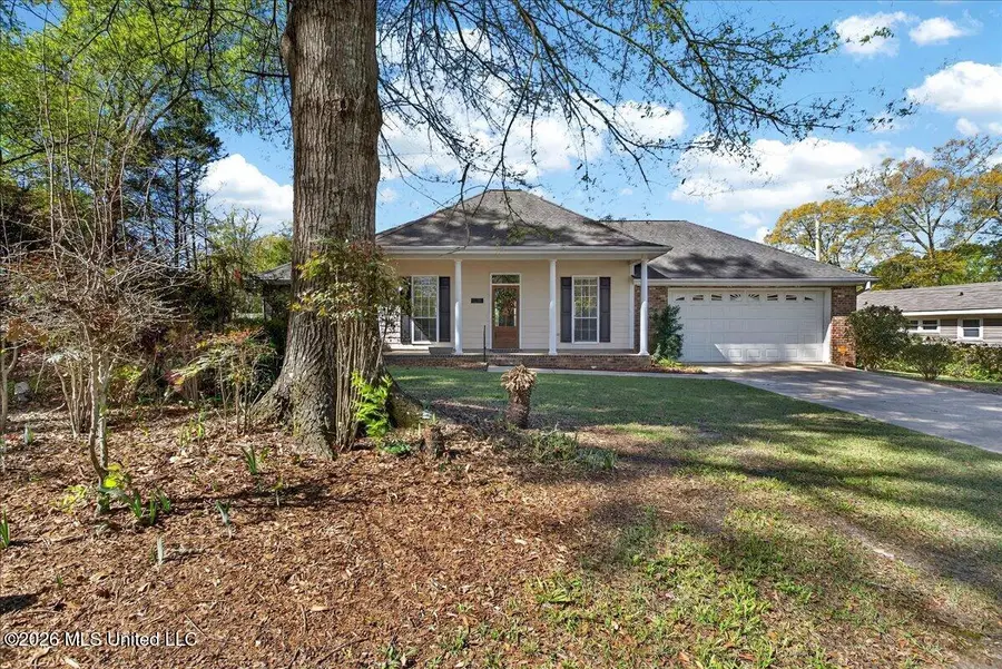 521 Avalon Avenue, McComb, MS 39648 - #2