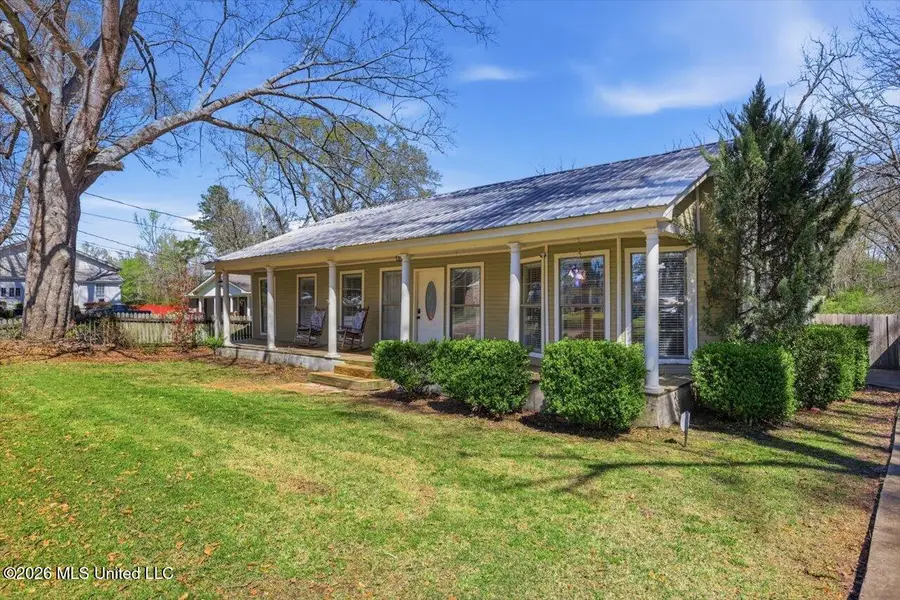 412 Mckay Avenue, Pelahatchie, MS 39145 - #3