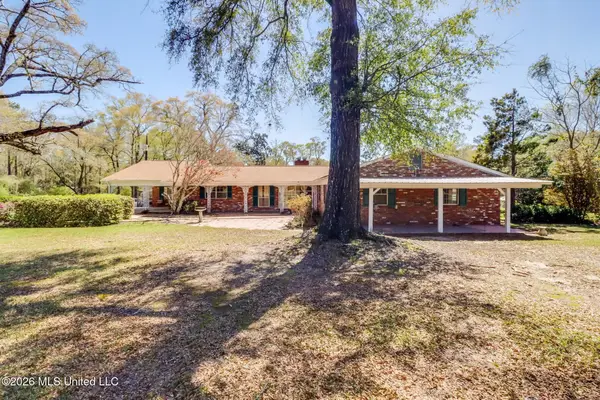 416 Howard Street, Wiggins, MS 39577