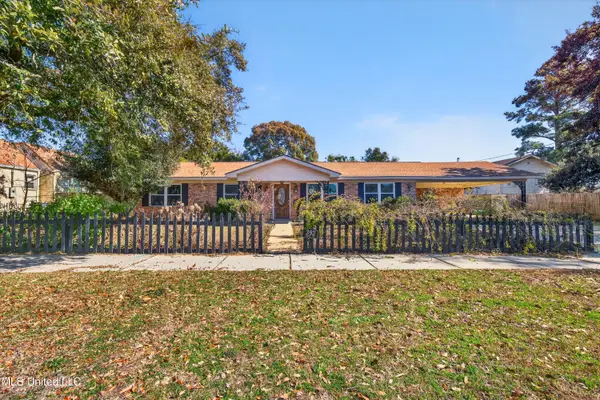 392 Porter Avenue, Biloxi, MS 39530