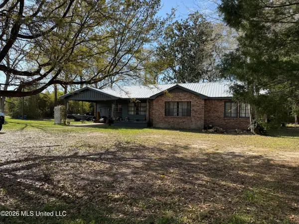 907 Grand Avenue, Leakesville, MS 39451