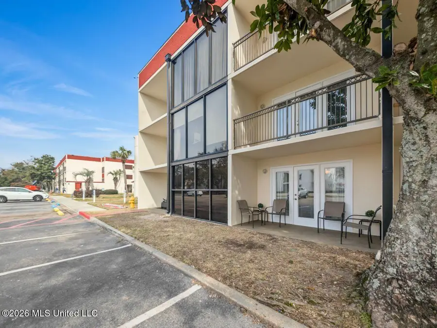 2046 Beach Boulevard, Biloxi, MS 39531 - #2