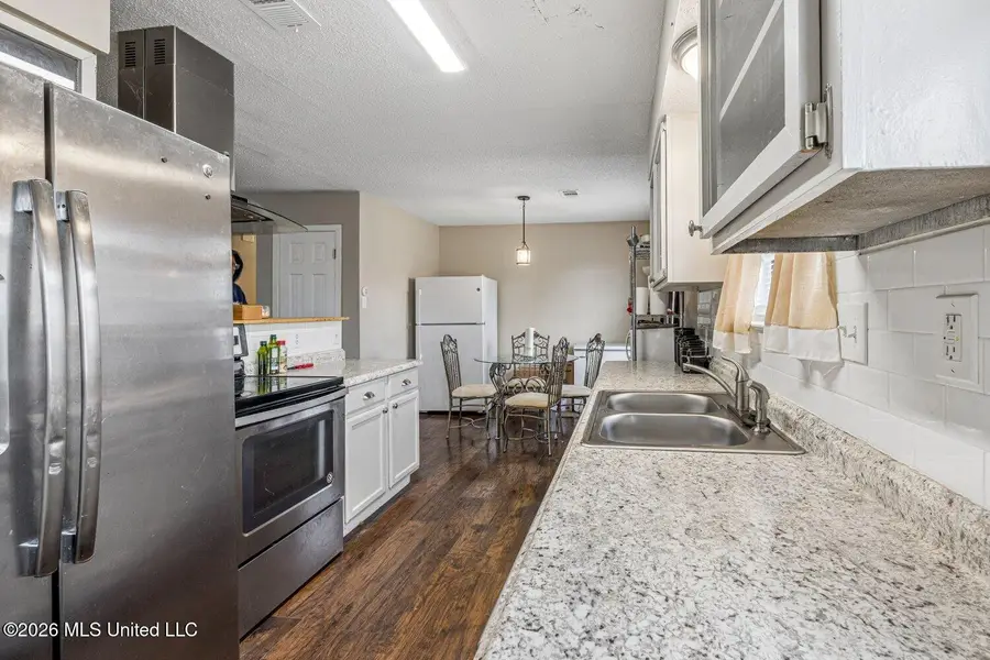 6160 Lynnfield Road, Horn Lake, MS 38637 - #3