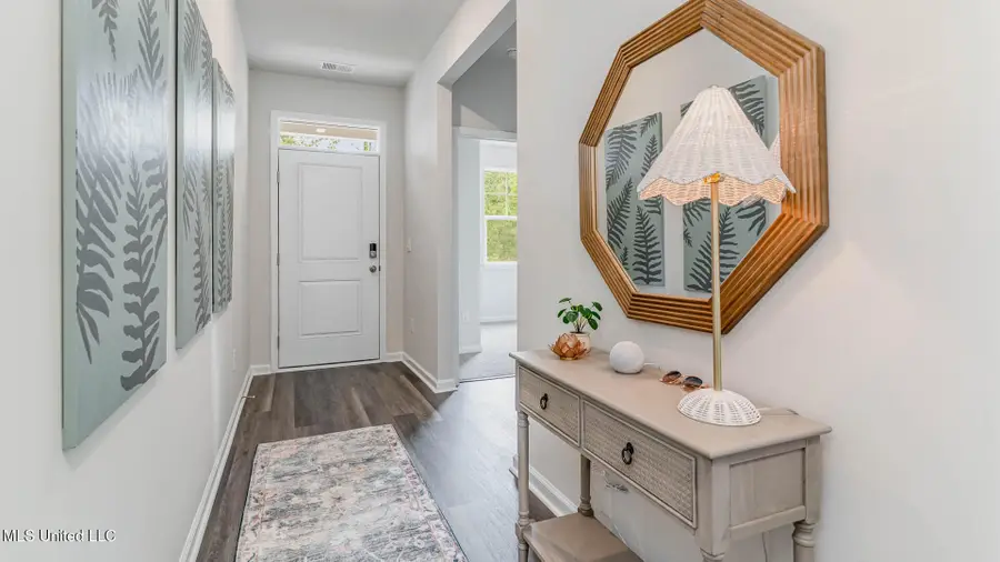 5 S Thorn Tree Street, Byhalia, MS 38611 - #3