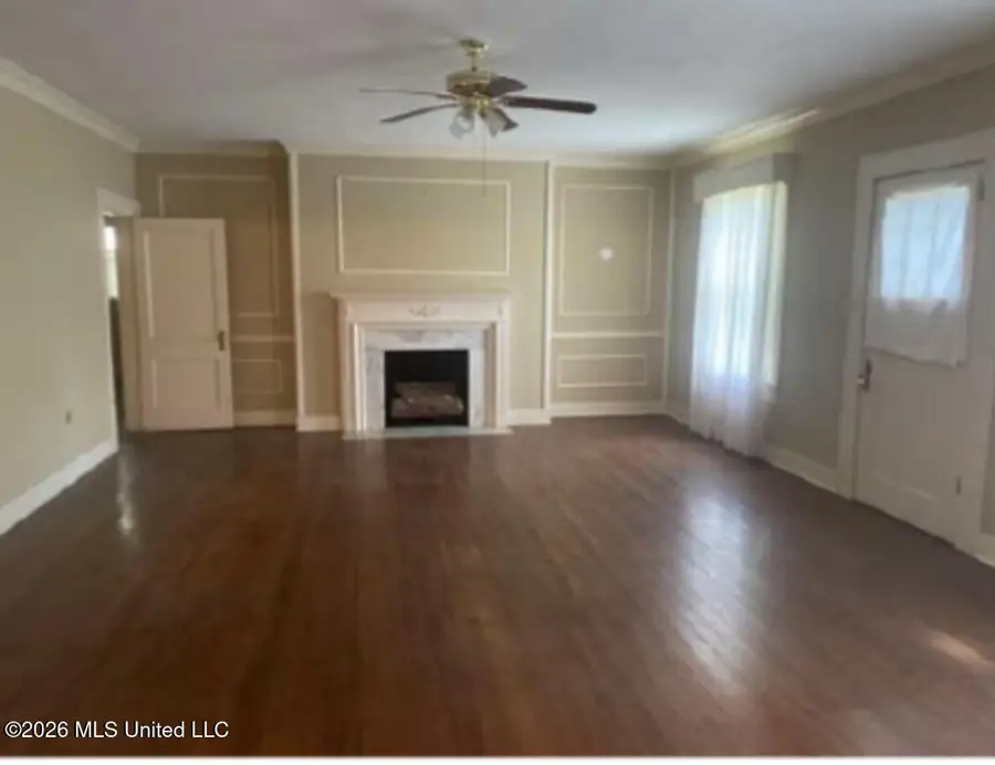 404 W Jefferson Avenue, Greenwood, MS 38930 - #3