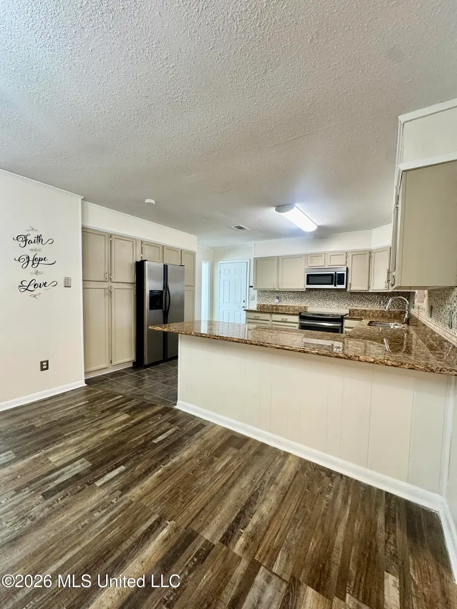 1315 Sussex Drive, Ocean Springs, MS 39564 - #2