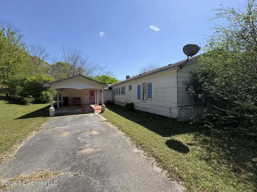 507 E College Avenue, Wiggins, MS 39577 - #3