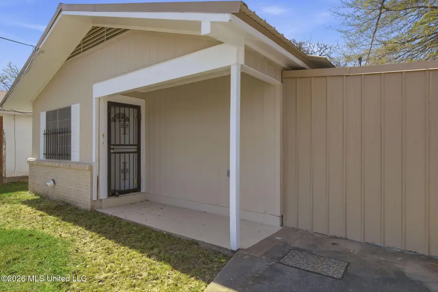 1627 Barnwell Street, Yazoo City, MS 39194 - #2