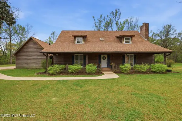 101 Country Meadow Road, Clinton, MS 39056