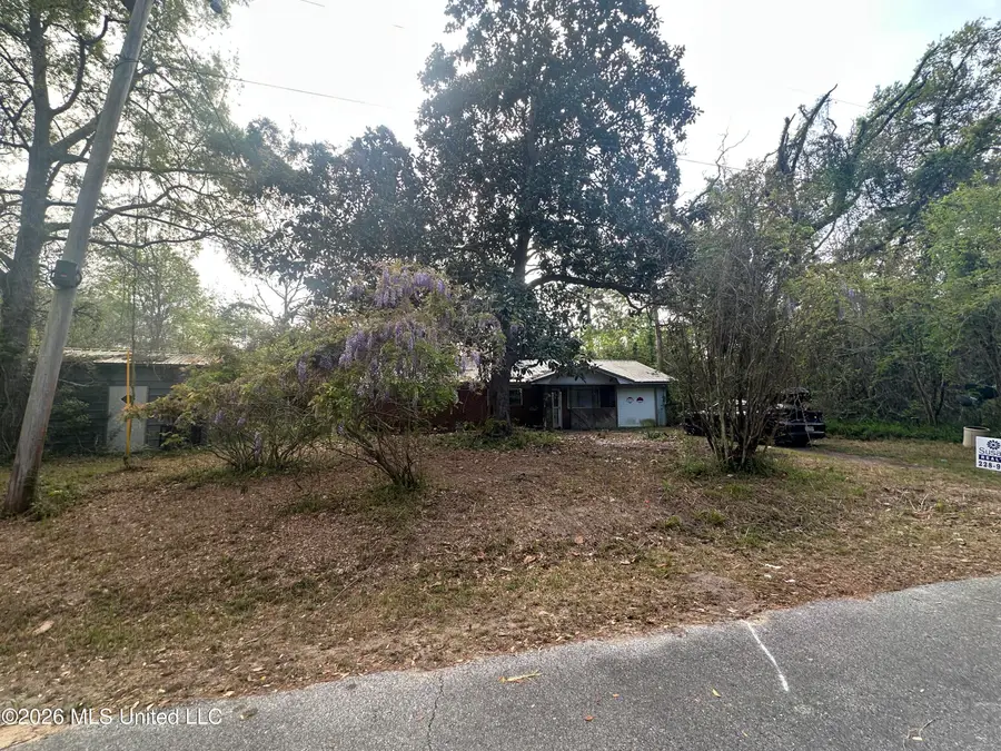 1304 May Street, Ocean Springs, MS 39564 - #2