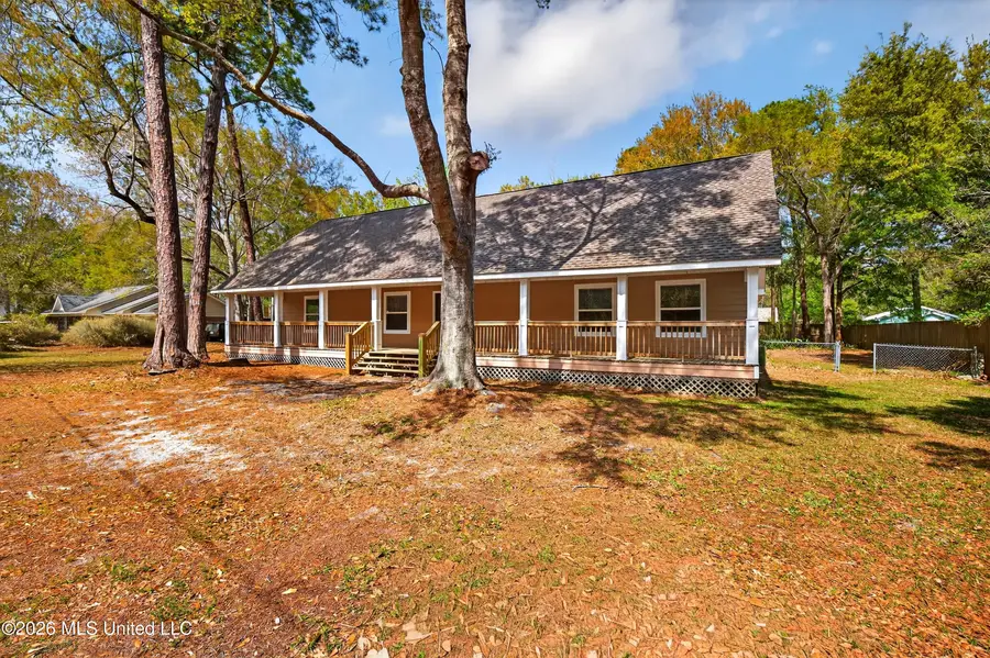 1332 Oak Street, Ocean Springs, MS 39564 - #2