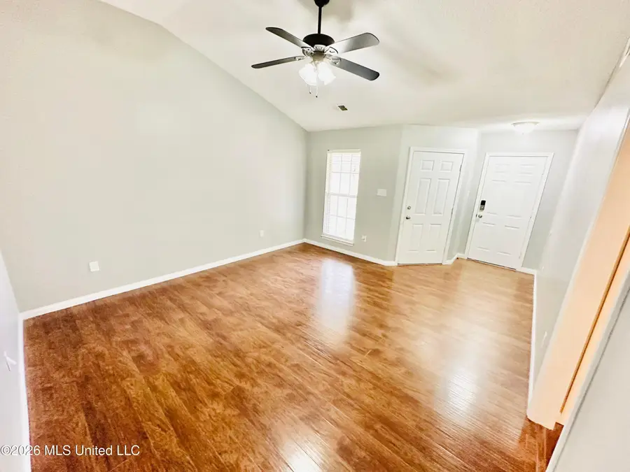 7586 Iris Drive, Southaven, MS 38671 - #2