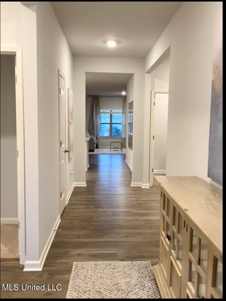 15 S Thorn Tree Street, Byhalia, MS 38611 - #2