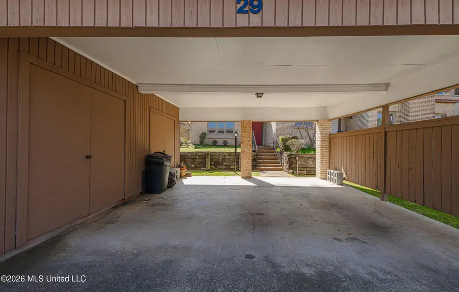29 Park Crest Place, Jackson, MS 39211 - #2