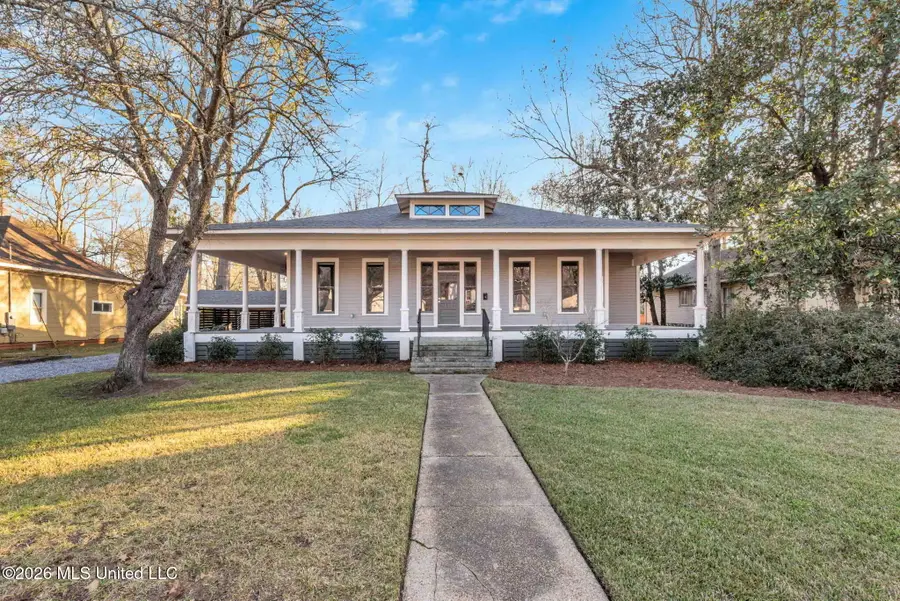 136 W 5th Street, Hattiesburg, MS 39401 - #3