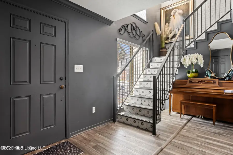 527 Front Beach Drive, Ocean Springs, MS 39564 - #2