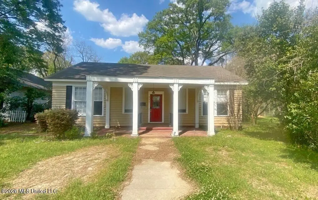 221 E Center Street, Canton, MS 39046 - #1