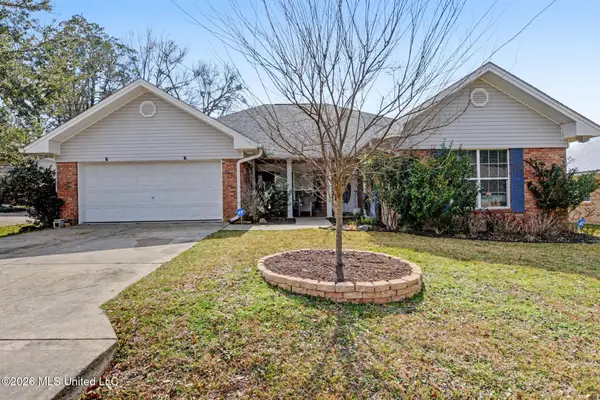 8948 Anahola Place, Diamondhead, MS 39525