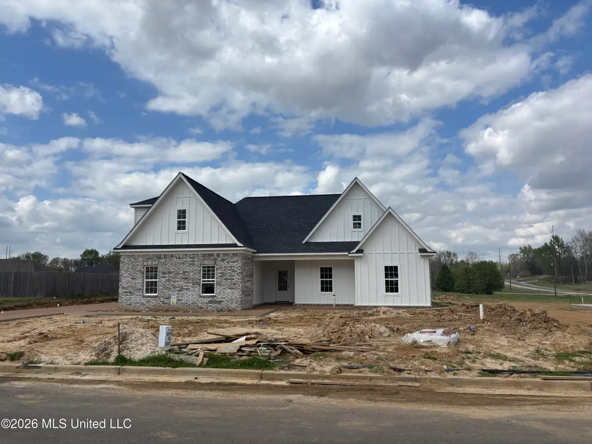 926 Buttermilk Drive, Nesbit, MS 38651 - #1