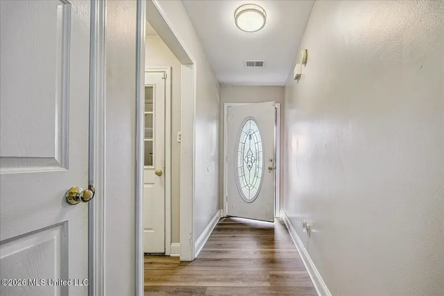 9002 Lakeside Cove, Olive Branch, MS 38654 - #2