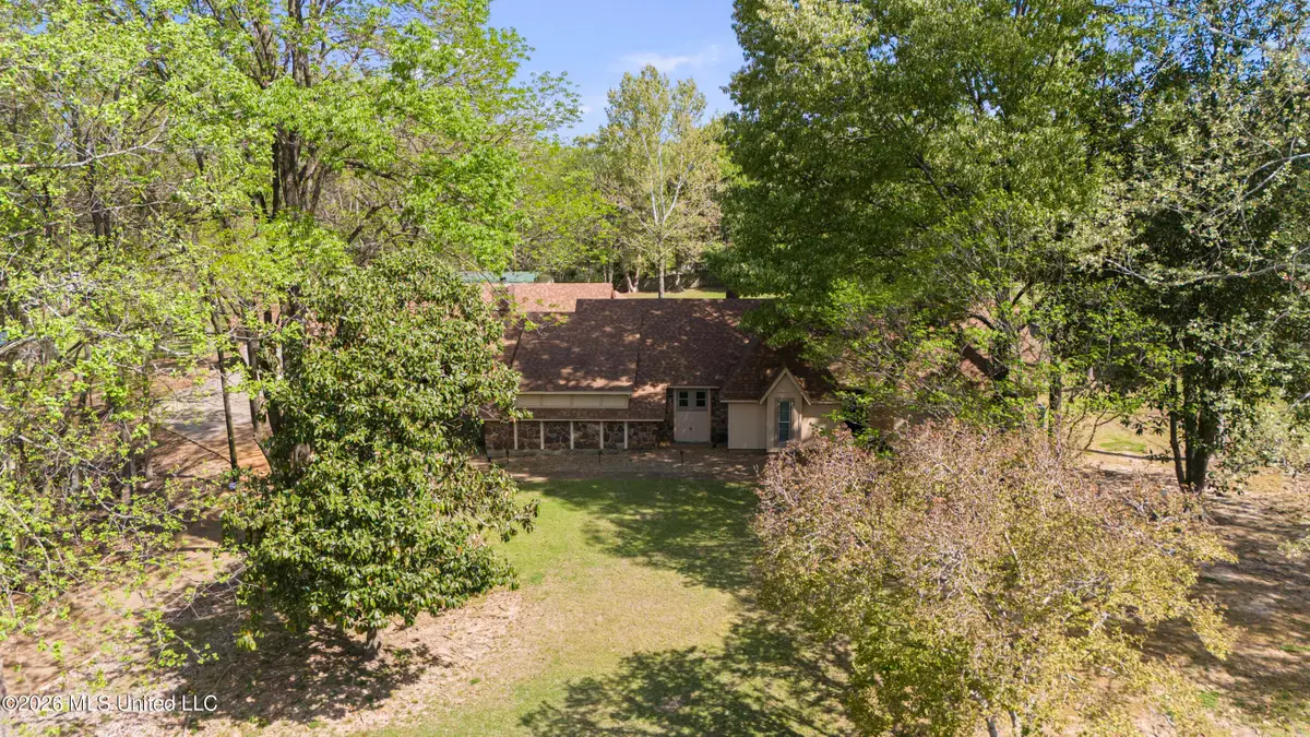 661 Dogwood Drive, Yazoo City, MS 39194 - #1