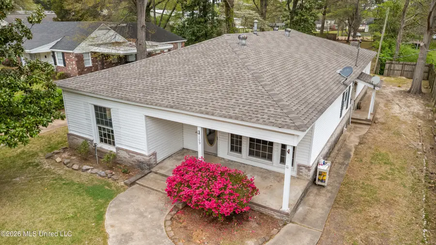 109 Church Street, Senatobia, MS 38668 - #3