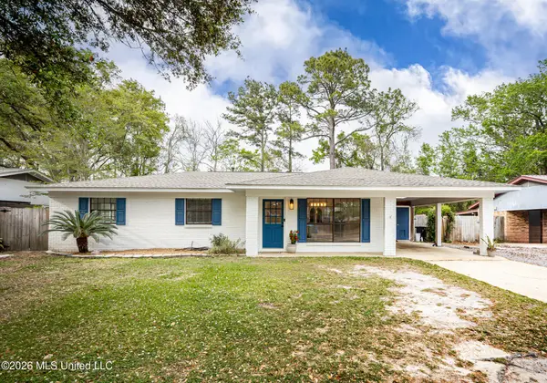 2808 Lawnwood Drive, Ocean Springs, MS 39564