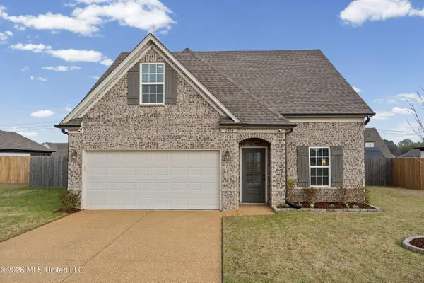 2454 Johnny Ray Drive, Southaven, MS 38672