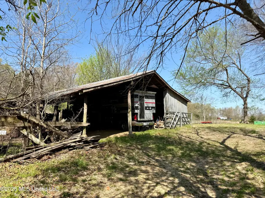14211 Brownsferry Road, Sarah, MS 38665 - #2