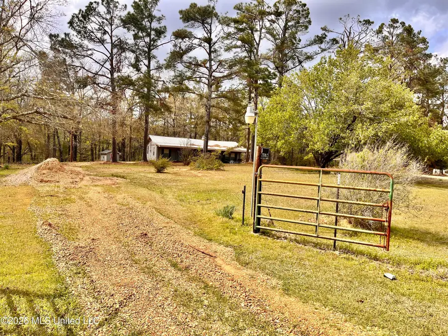 3221 Pine Grove Road, Hickory Flat, MS 38633 - #2
