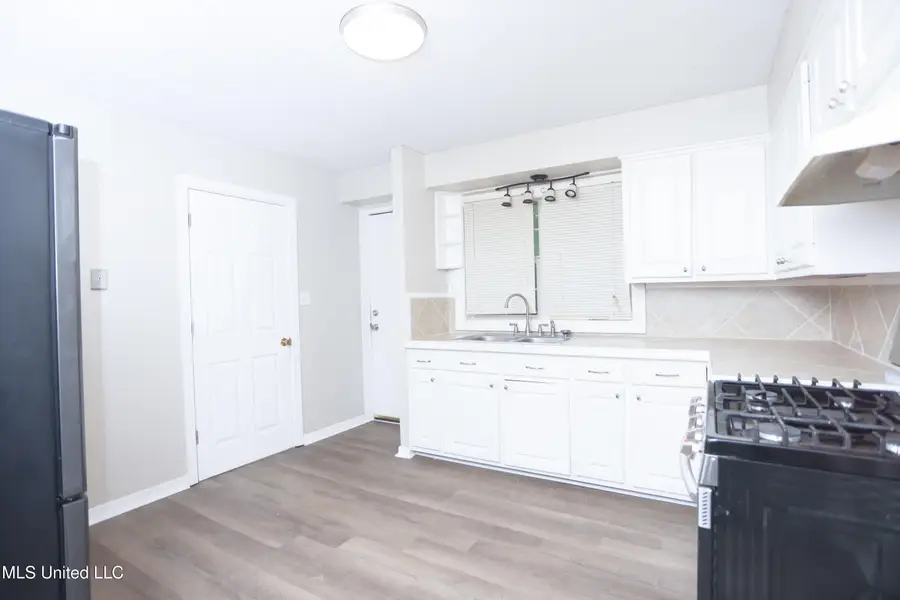 5448 Crepe Myrtle Drive, Jackson, MS 39206 - #3