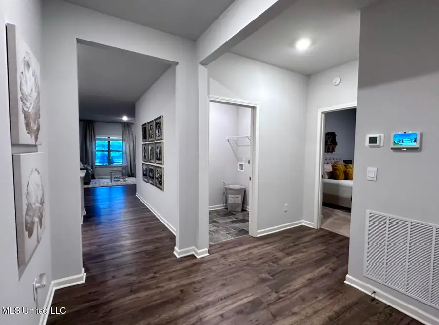 25 S Thorn Tree Street, Byhalia, MS 38611 - #3