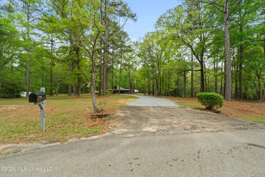 28 Woodland Road, Hattiesburg, MS 39401 - #2
