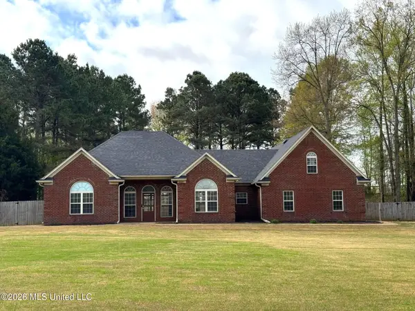 4425 Chamberlin Oaks Drive, Hernando, MS 38632