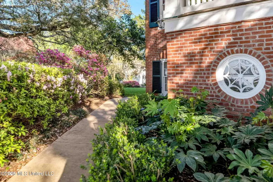 305 S Broadway Street, Natchez, MS 39120 - #3