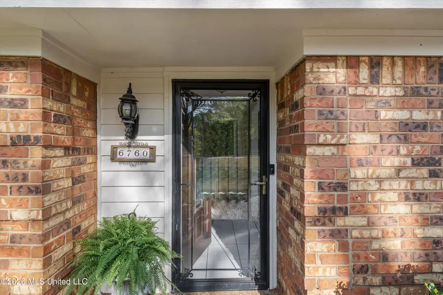 6760 Southern Pine Drive, Southaven, MS 38671 - #2