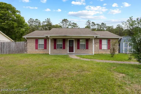 22030 Rayvan Lane, Kiln, MS 39556