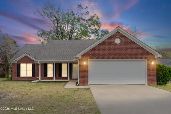 108 Acorn Lane, Batesville, MS 38606